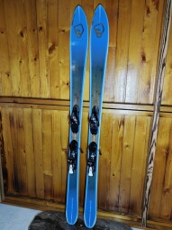 LYŽE SALOMON BBR 8.9 VSHAPE 177CM